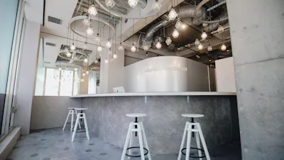 アンドゥスーパーボディライフ (UNDEUX SUPERBODY LIFE)の画像